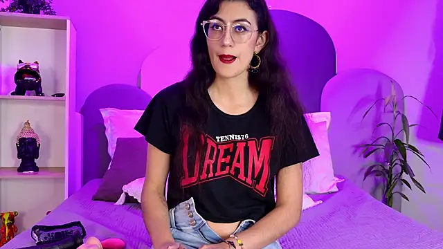 Snapshot of SophieGomez22 chatting on April 25, 2026, 11:13 am SophieGomez22 online show from April 25, 2026, 11:13 am