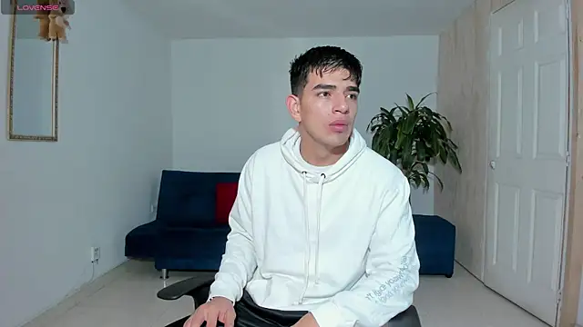 Snapshot of Ares_Johnson chatting on October 23, 2025, 12:15 pm Ares Johnson online show from October 23, 2025, 12:15 pm