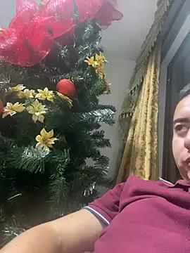 Snapshot of DanielGomez9 chatting on December 25, 2024, 7:24 am DanielGomez9 online show from December 25, 2024, 7:24 am