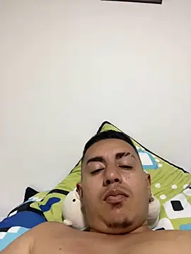 Snapshot of DanielGomez9 chatting on December 26, 2024, 5:04 am DanielGomez9 online show from December 26, 2024, 5:04 am