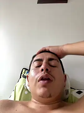 Snapshot of DanielGomez9 chatting on March 9, 2025, 8:31 pm DanielGomez9 online show from March 9, 2025, 8:31 pm