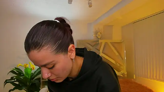 Snapshot of Ludovika_mattson chatting on December 20, 2024, 8:01 pm Ludovika mattson online show from December 20, 2024, 8:01 pm