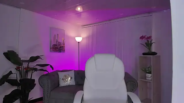 Snapshot of Ludovika_mattson chatting on February 12, 2025, 8:18 pm Ludovika mattson online show from February 12, 2025, 8:18 pm