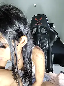 Snapshot of Livia_Diaz chatting on April 19, 2026, 8:44 pm Livia Diaz online show from April 19, 2026, 8:44 pm