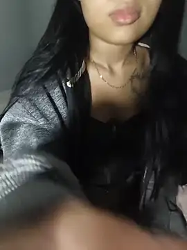 Snapshot of Livia_Diaz chatting on May 17, 2026, 11:34 pm Livia Diaz online show from May 17, 2026, 11:34 pm