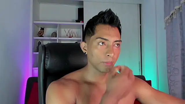 Couple muscle1 online show from December 13, 2024, 2:49 pm