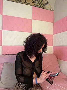 Strawberry queen91 online show from January 12, 2026, 4:45 pm