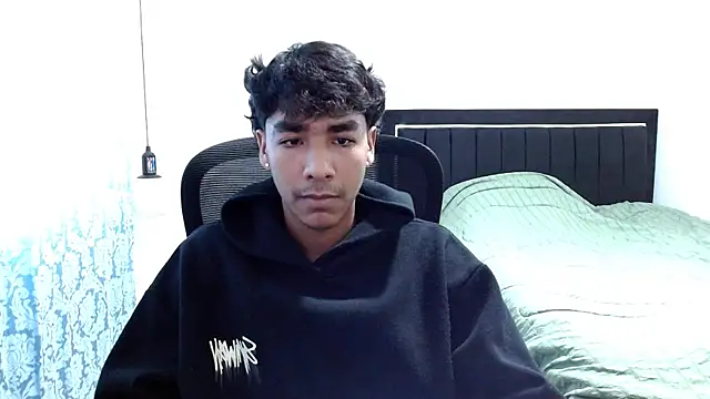 Snapshot of Tyler_prince chatting on January 7, 2026, 6:43 pm Tyler prince online show from January 7, 2026, 6:43 pm