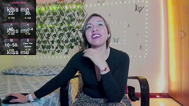 Lady breaks hearts online show from September 9, 2025, 10:37 am