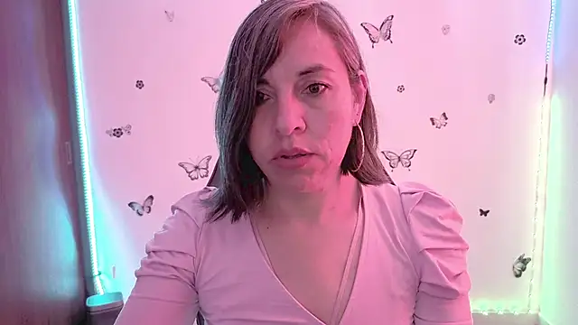 Lady breaks hearts online show from February 25, 2026, 1:32 pm