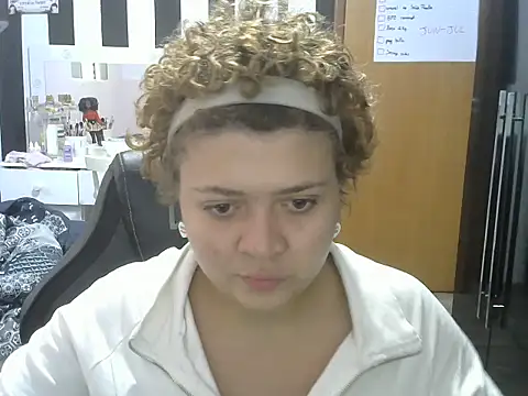 RuthBunny online show from June 9, 2026, 2:06 pm