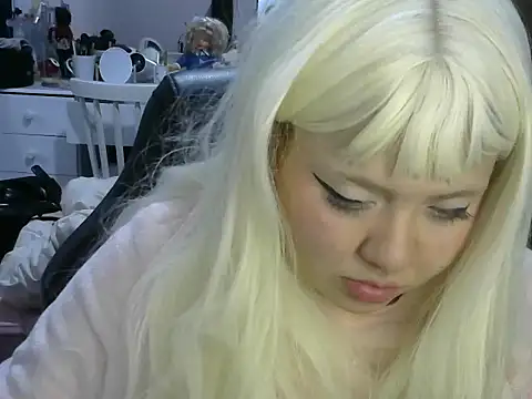 RuthBunny online show from August 8, 2026, 2:25 am
