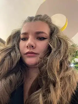 Snapshot of Holy_Tereza chatting on March 27, 2026, 3:23 pm Holy Tereza online show from March 27, 2026, 3:23 pm