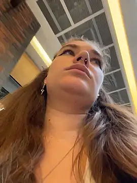 Snapshot of Holy_Tereza chatting on April 14, 2026, 3:07 pm Holy Tereza online show from April 14, 2026, 3:07 pm