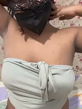 Snapshot of Cheezy_Sithu chatting on January 16, 2025, 7:31 pm Cheezy Sithu online show from January 16, 2025, 7:31 pm