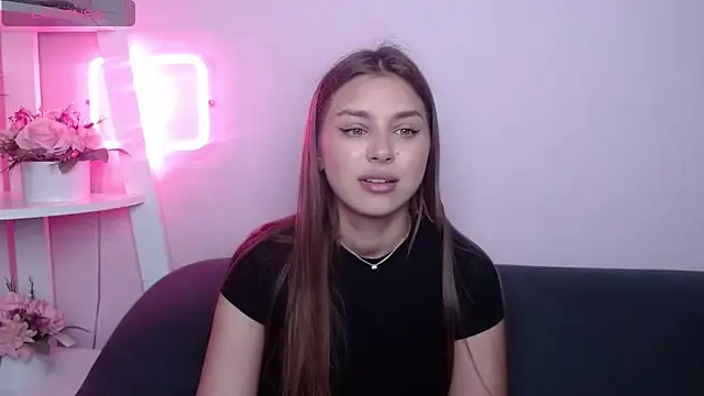 Snapshot of MilanaAngelAs chatting on June 11, 2026, 4:43 am MilanaAngelAs online show from June 11, 2026, 4:43 am