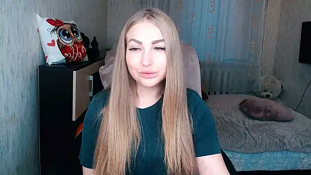 Snapshot of _KittyBoo chatting on December 14, 2025, 7:25 am KittyBoo online show from December 14, 2025, 7:25 am