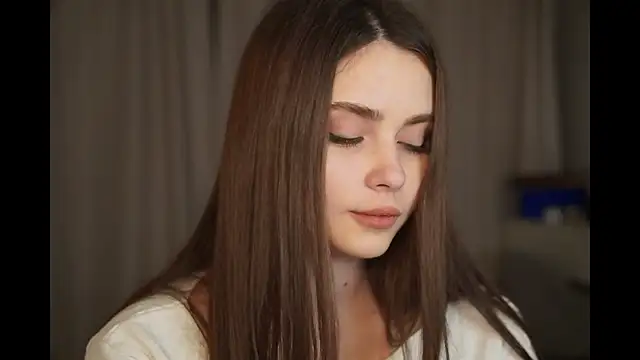 Snapshot of CarmenMoore26 chatting on December 16, 2025, 8:03 pm CarmenMoore26 online show from December 16, 2025, 8:03 pm