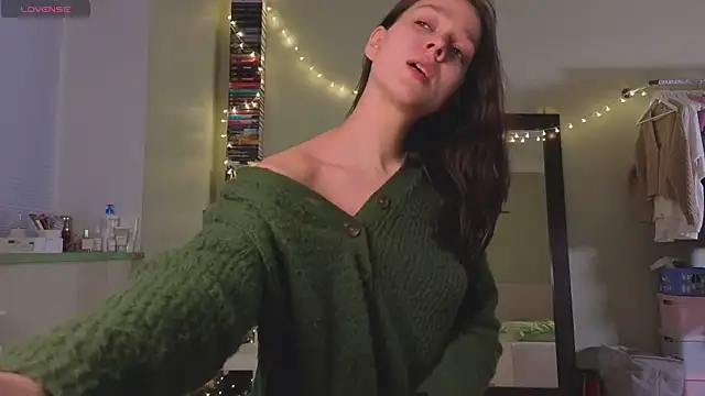 Addelin Moon online show from January 6, 2026, 1:48 pm