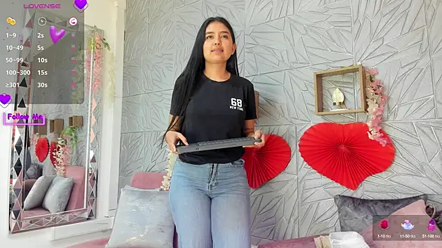 LilithKlain  online show from February 24, 2025, 4:26 pm