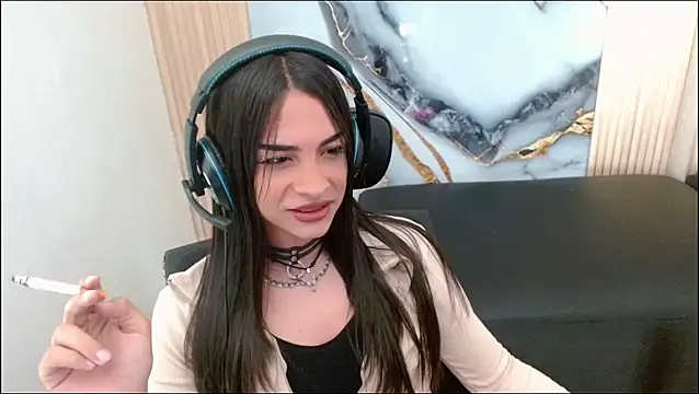 Dollbehavior  online show from September 20, 2025, 1:50 am