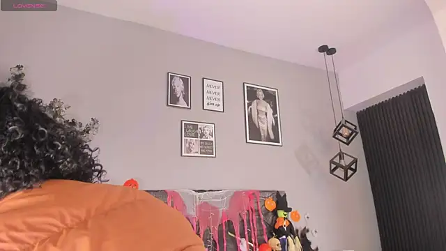 Snapshot of Katejordan chatting on October 28, 2025, 3:43 am Katejordan online show from October 28, 2025, 3:43 am