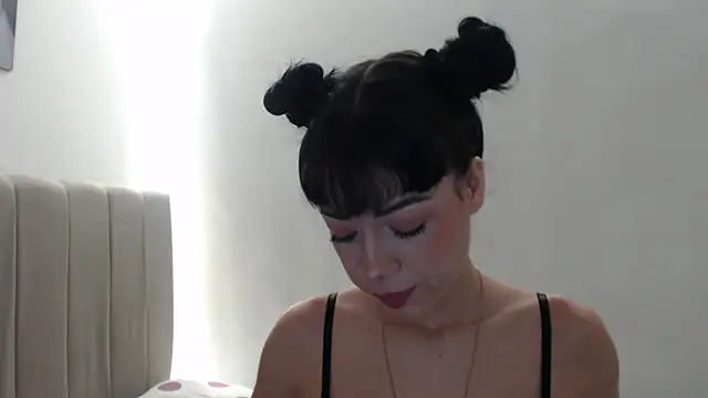 Snapshot of Caribbean_beauty_ chatting on October 4, 2025, 6:50 pm Caribbean beauty  online show from October 4, 2025, 6:50 pm