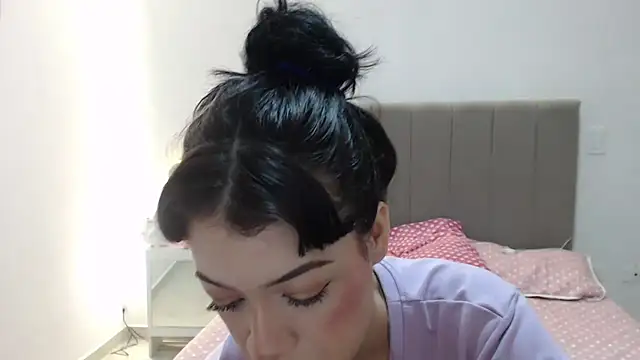 Snapshot of Caribbean_beauty_ chatting on October 17, 2025, 11:07 pm Caribbean beauty  online show from October 17, 2025, 11:07 pm