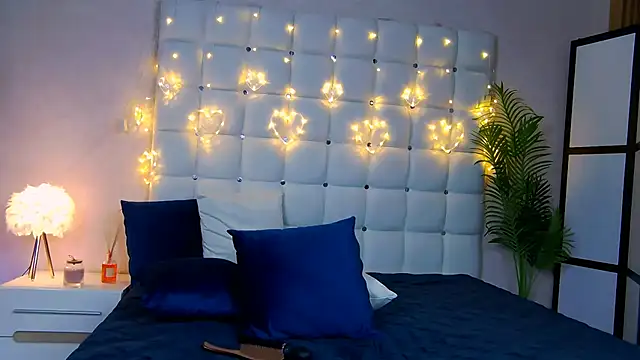 Snapshot of NicoleRosss chatting on January 23, 2025, 5:42 pm NicoleRosss online show from January 23, 2025, 5:42 pm