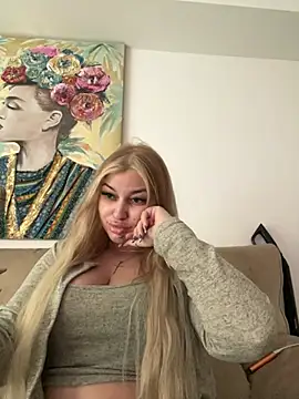 Snapshot of AllysonK chatting on April 30, 2026, 12:00 pm AllysonK online show from April 30, 2026, 12:00 pm