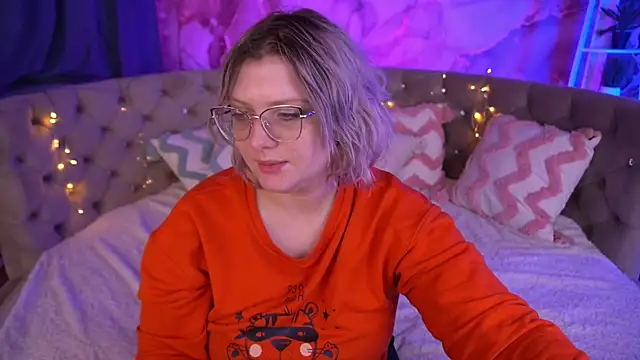 CoolTatis online show from December 15, 2025, 7:34 am