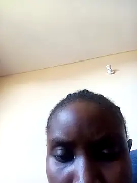 zainabsmile online show from May 12, 2026, 12:02 pm