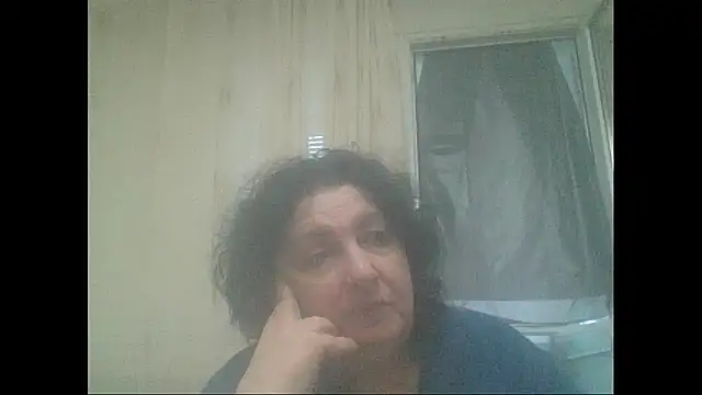 Snapshot of maturekorine chatting on April 20, 2026, 4:21 pm maturekorine online show from April 20, 2026, 4:21 pm
