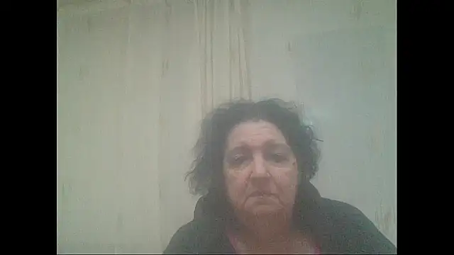 Snapshot of maturekorine chatting on April 21, 2026, 6:34 pm maturekorine online show from April 21, 2026, 6:34 pm
