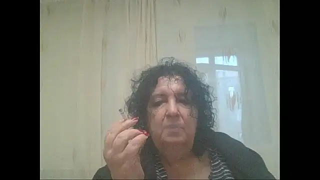 Snapshot of maturekorine chatting on May 14, 2026, 5:31 pm maturekorine online show from May 14, 2026, 5:31 pm