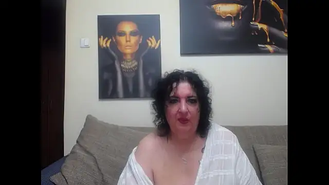 Snapshot of maturekorine chatting on May 17, 2026, 10:06 pm maturekorine online show from May 17, 2026, 10:06 pm
