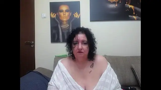 Snapshot of maturekorine chatting on May 24, 2026, 6:02 pm maturekorine online show from May 24, 2026, 6:02 pm