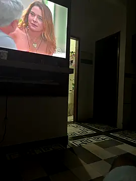 Snapshot of isaackaua chatting on October 10, 2025, 4:44 am isaackaua online show from October 10, 2025, 4:44 am