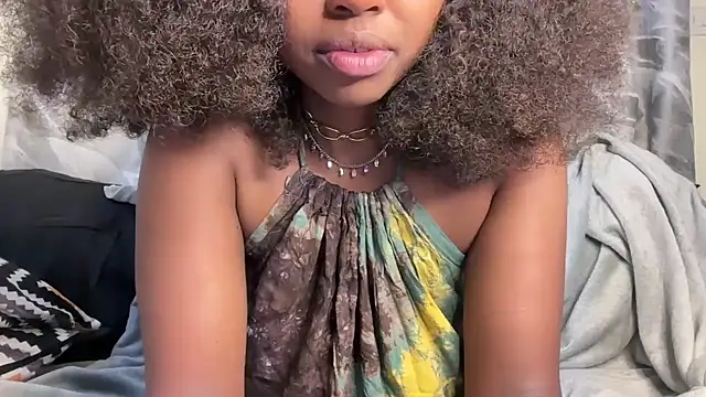 Snapshot of Chocolate_queen2 chatting on June 6, 2026, 4:50 am Chocolate queen2 online show from June 6, 2026, 4:50 am