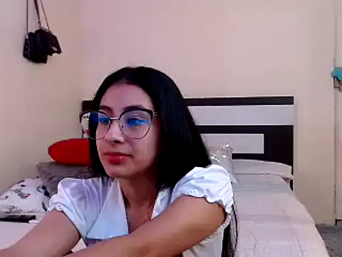 Snapshot of chika_hellar chatting on February 18, 2025, 10:25 pm chika hellar online show from February 18, 2025, 10:25 pm