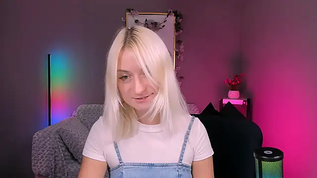 Snapshot of melisa_white1 chatting on September 10, 2025, 7:03 pm melisa white1 online show from September 10, 2025, 7:03 pm