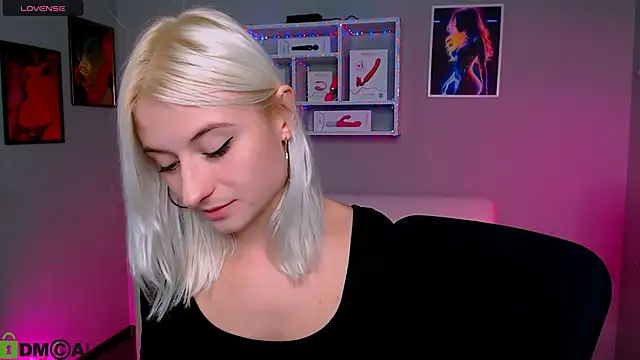 Snapshot of melisa_white1 chatting on October 19, 2025, 7:25 pm melisa white1 online show from October 19, 2025, 7:25 pm