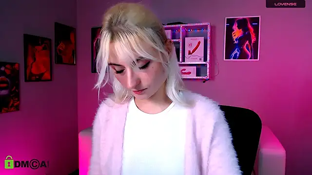 Snapshot of melisa_white1 chatting on November 15, 2025, 8:16 pm melisa white1 online show from November 15, 2025, 8:16 pm