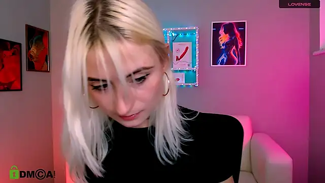 Snapshot of melisa_white1 chatting on December 5, 2025, 8:38 pm melisa white1 online show from December 5, 2025, 8:38 pm