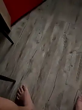 Snapshot of Szeltolo001 chatting on November 22, 2025, 4:33 am Szeltolo001 online show from November 22, 2025, 4:33 am