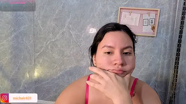 Snapshot of Mia__reys chatting on May 15, 2026, 1:18 pm Mia reys online show from May 15, 2026, 1:18 pm