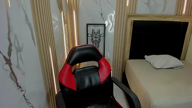 Snapshot of delilaquinn chatting on December 3, 2025, 12:25 pm delilaquinn online show from December 3, 2025, 12:25 pm