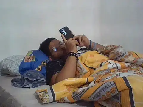 Snapshot of Dj-yefri-pauta chatting on December 4, 2025, 1:48 am Dj-yefri-pauta online show from December 4, 2025, 1:48 am