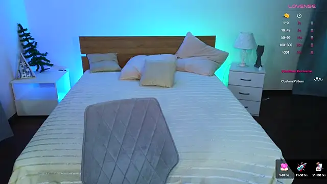 Hayle Hill online show from January 8, 2025, 2:14 am