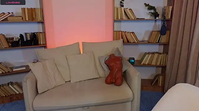 Hayle Hill online show from February 7, 2025, 1:58 am